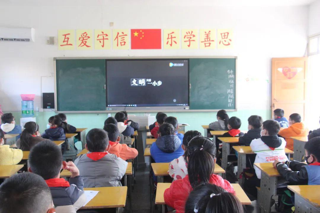 侵权赵丽颖公司公开澄清与致歉:不存在任何商业合作关系