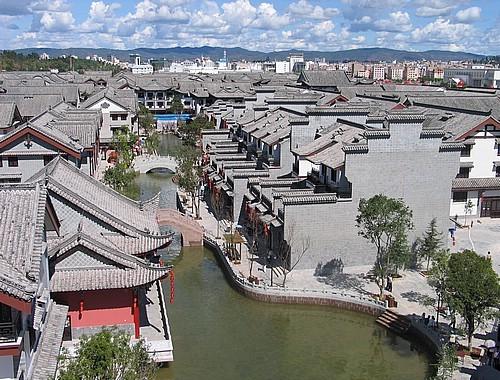 明朝勤政君主,十八年辛劳不懈怠,临终前方享猪蹄美味