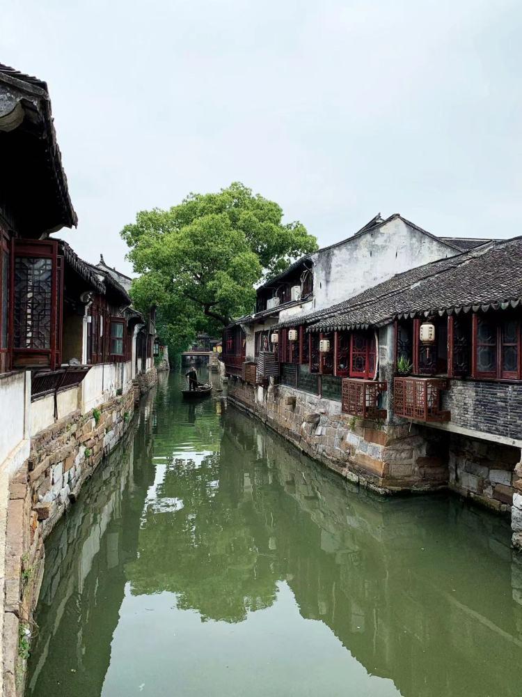 高铁威海站一旅客突发心肌梗死,鹤壁籍军人杜飞龙出手相救